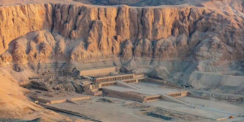 Marsa Alam : Over Day Tour to Luxor & Balloon Ride & Felucca - Authentic Encounters and Practical Tips