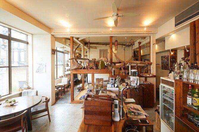 Matcha Tea Ceremony in a Cosy Cafe in Shimokitazawa, Tokyo - The Benefit of a Cozy, Intimate Setting