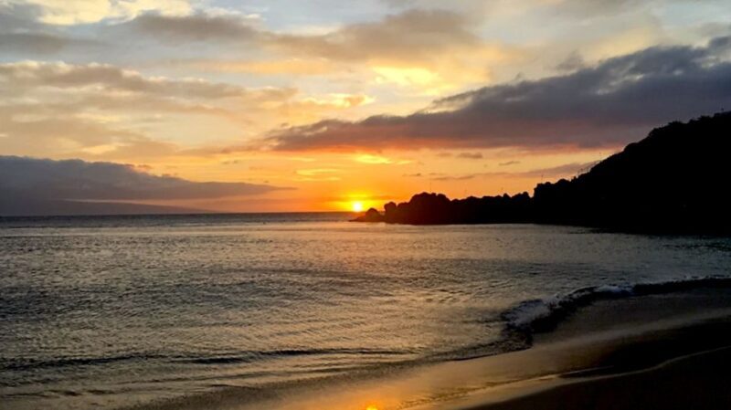 Maui: Ka'anapali Luxury Sunset Cocktail Sail with Open Bar - Analyzing the Value