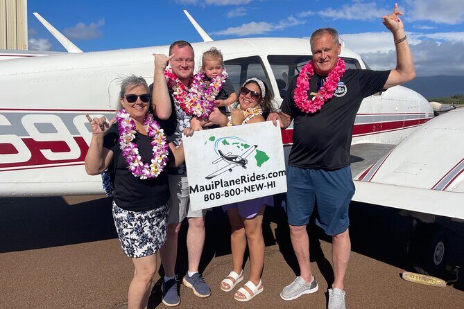Maui *PRIVATE* Air Tour: Aquamarine & Emerald Dream: (2-5 People) - Who Will Love This Tour?