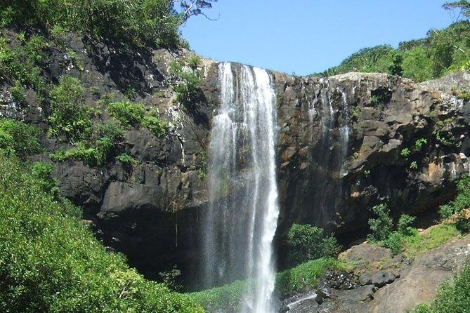 Mauritius-7 Cascades (Tamarind Falls)incl. Guide & Hotel Transfer - The Guide: Your Expert Companion