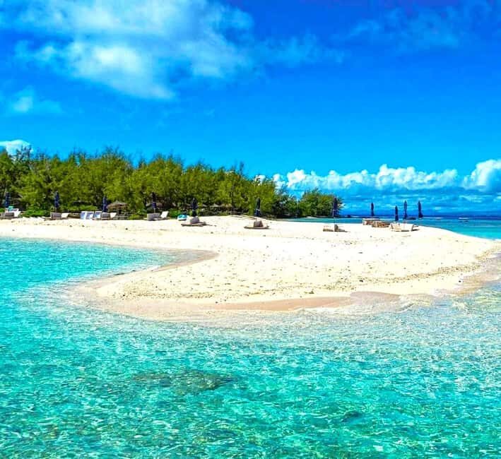 Mauritius: Catamaran cruise to 3 Northern Isles with lunch - A Breakdown of the Day’s Itinerary