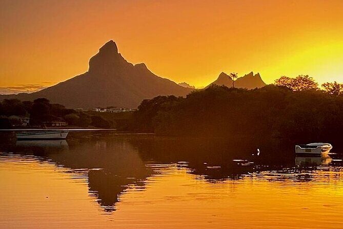 Mauritius Guided Sunrise Kayak Tour on the Tamarin River - FAQs
