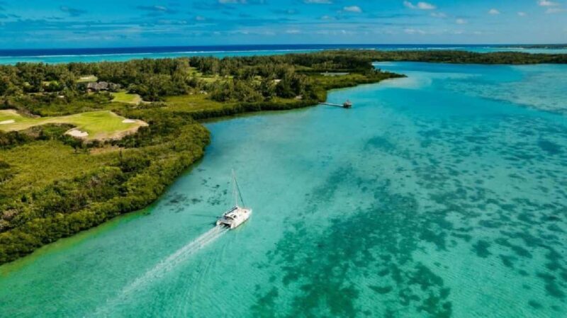Mauritius: Ile Aux Cerfs Catamaran Cruise with Lunch - Key Points