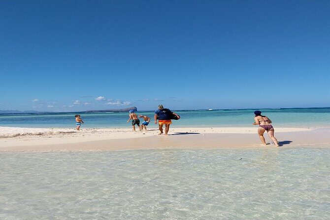 Mauritius: Ile Aux Cerfs Catamaran Tour with Lunch and Drinks - What Makes This Tour Stand Out