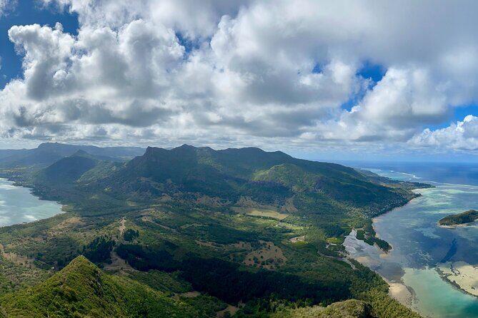 Mauritius: Le Morne: Intimate Hike Away from the Crowd - Key Points