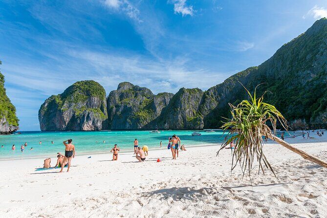 Maya Bay, Phi Phi & Bamboo Island Premium Trip by Seastar From Phuket - FAQ