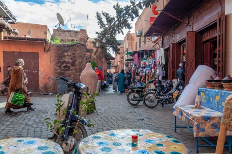 Medina to Modern: Tangier Shopping Tour (Walking tour) - The Spice and Argan Oil Stalls: Senses and Samples