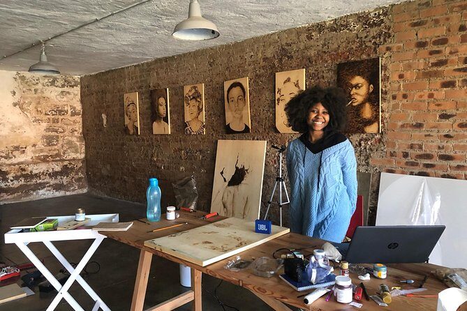 (Meet the Artist)Art Gallery & Street Art tour with lunch - Who Will Love This Tour?