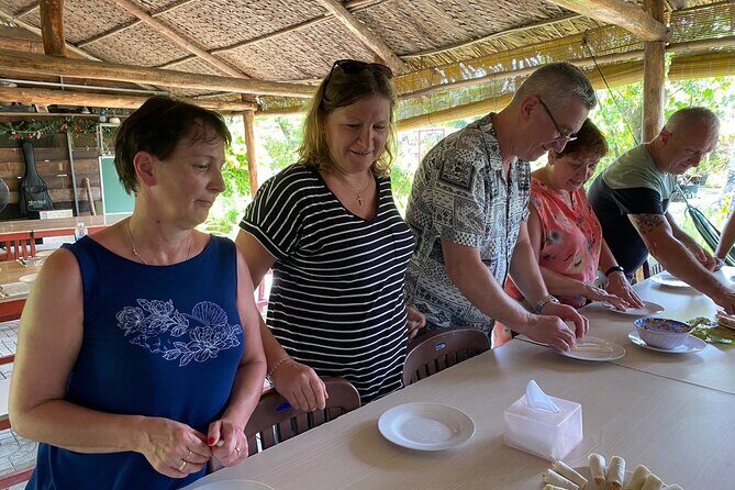 Mekong Delta & Cu chi Tunnel Full Day BBQ Lunch Lux Group 12 pax - FAQ