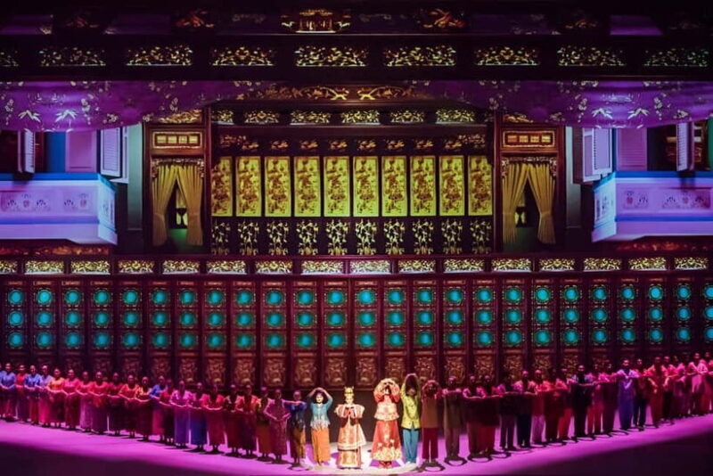 Melaka: Encore Melaka 70 mins Live Performance Ticket - Who Should Consider This Tour?