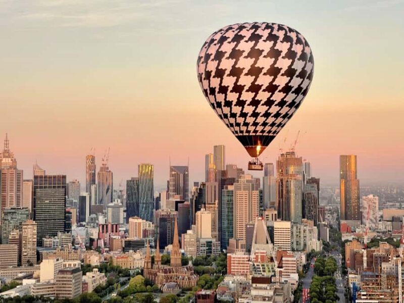 Melbourne: 1-Hour Hot Air Balloon Flight at Sunrise - An Overview of the Experience