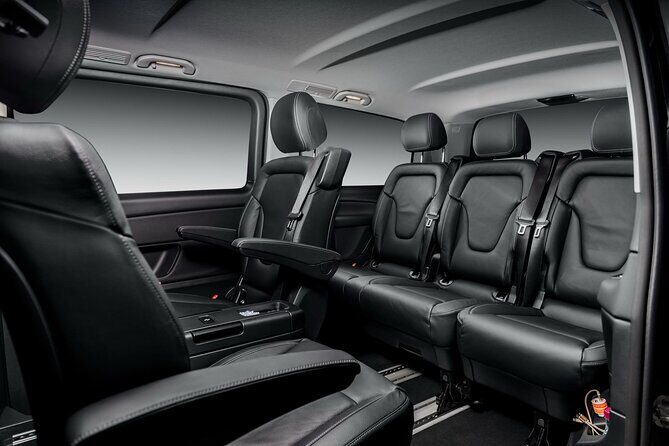 Melbourne Airport Private Transfer to City by premium vehicle - An Honest Look at the Service