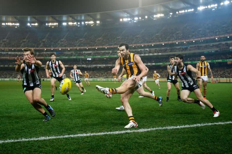 Melbourne: Aussie Rules Football Match & Sports Walking Tour - Key Points