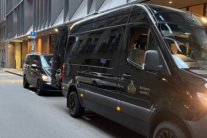 Melbourne CBD to MEL Airport Private Transfer 4 or more - FAQs