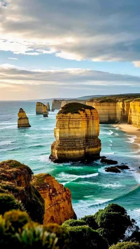 Melbourne Great Ocean Rd Reverse Tour+London Bridge Wildlife - Key Points