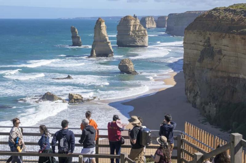 Melbourne: Great Ocean Road 12 Apostles & Rainforest Tour - Key Points