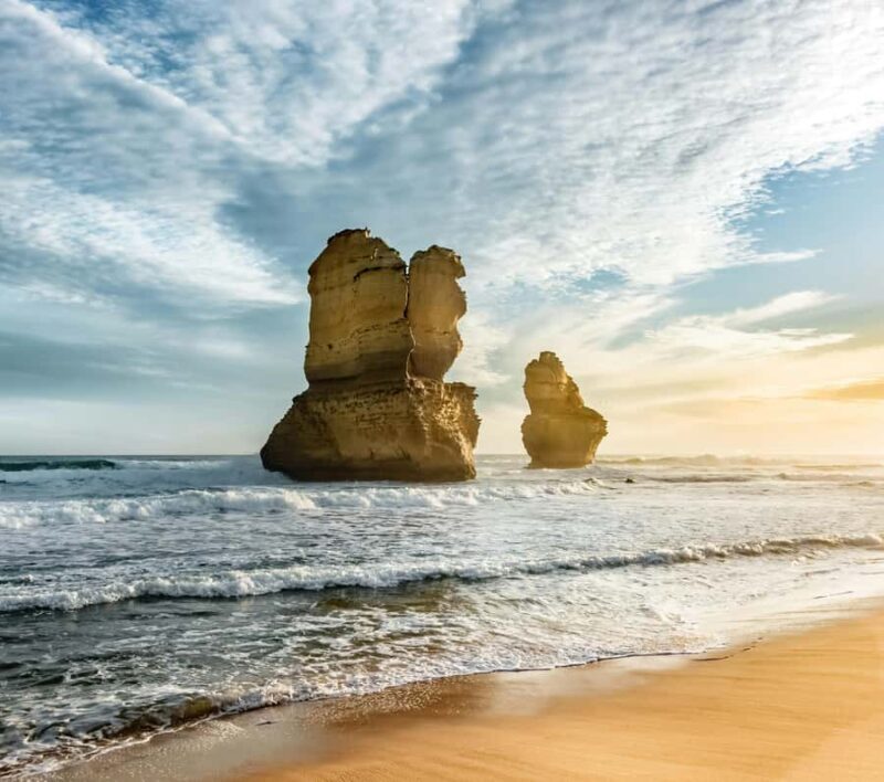 Melbourne: Great Ocean Road & Twelve Apostles Full-Day Tour - The Memorial Arch and the History of the Road