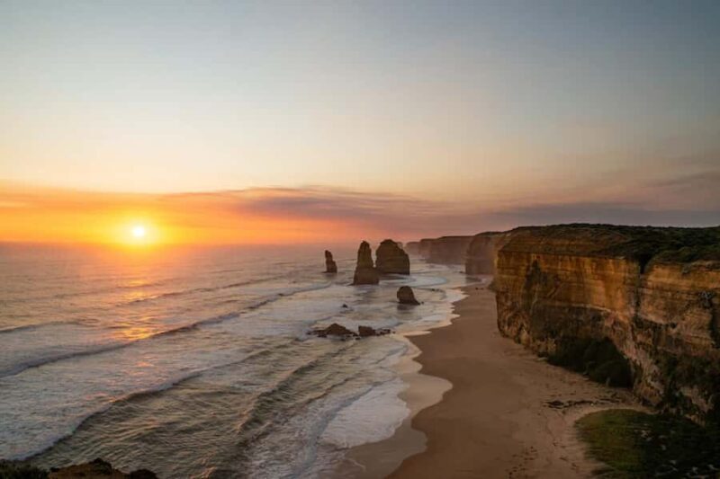 Melbourne: Helicopter Tour to 12 Apostles & Great Ocean Rd - What’s the Value?
