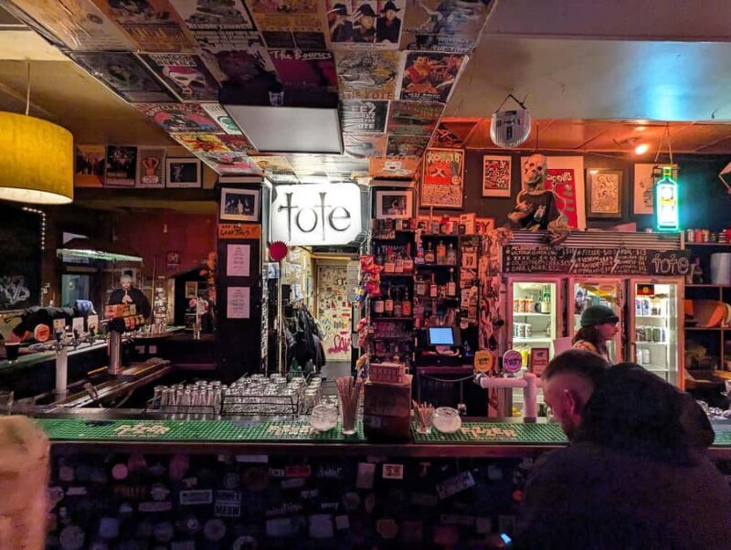 Melbourne Music Venue Pub Crawl with History + 2 Free Drinks - Exploring Melbourne’s Music Scene: A Deep Dive into the Pub Crawl Experience