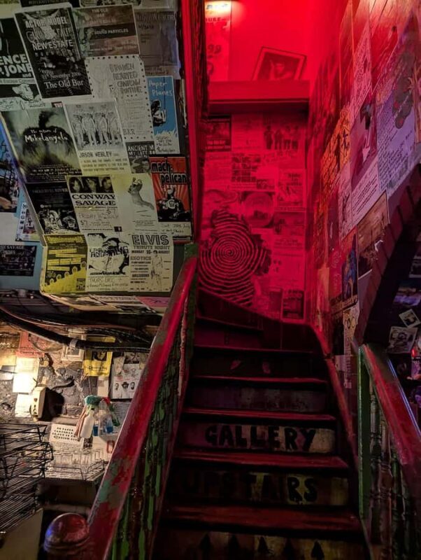 Melbourne Music Venue Pub Crawl with History + 2 Free Drinks - FAQs