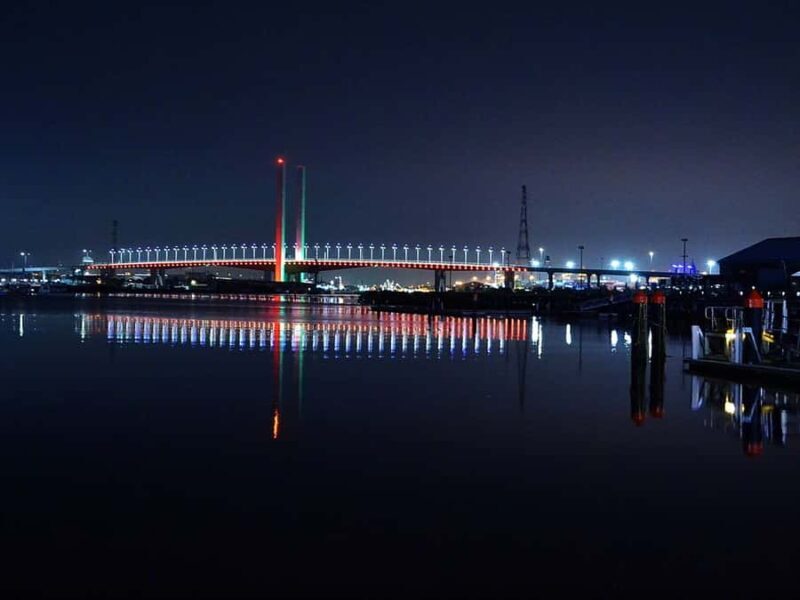 Melbourne: Nighttime Private City Tour with Transfer & Stops - FAQ
