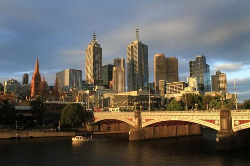 Melbourne: Private Custom Walking Tour with Local Guide - Real Experience and Review Insights