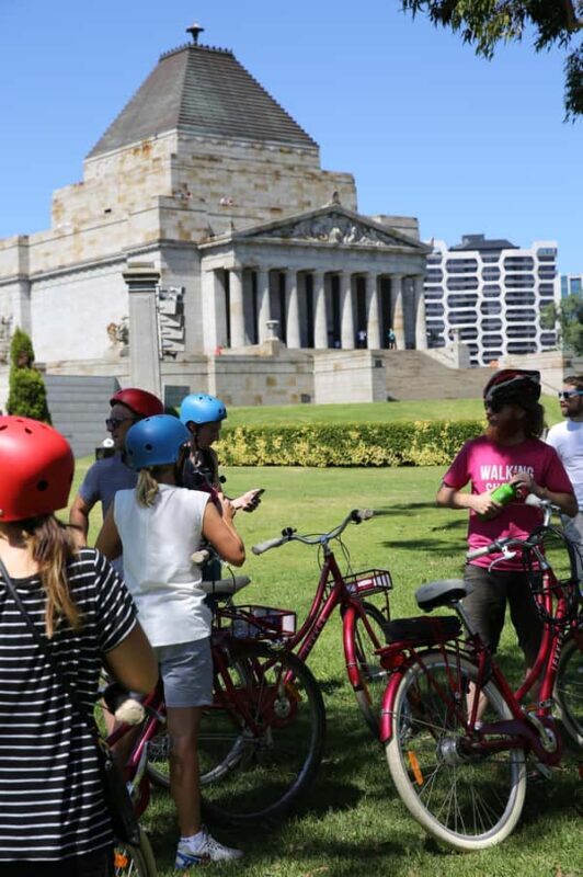 Melbourne: Private E-Bike Tour with Local Guide - Discovering Melbourne on Two Wheels