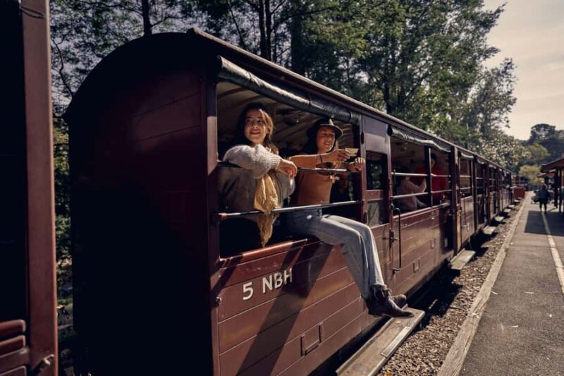 Melbourne: Puffing Billy Railway & Penguin Parade Day Tour - Key Points