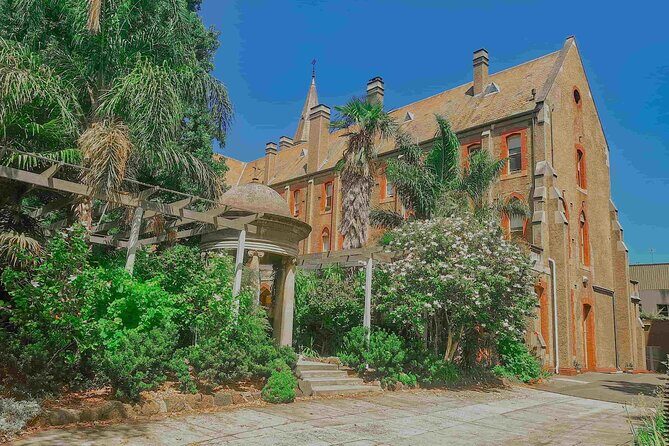 Melbourne Tour: Walk the Yarra & Heritage Convent Experience - Exploring the Route: What to Expect