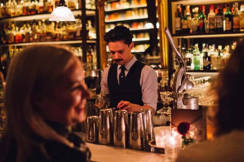 Melbourne: Whisky Bars & Gin Joints - Key Points