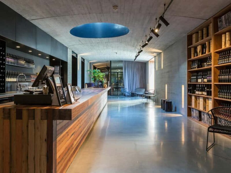 Melbourne: Yarra Valley Wineries Private Day Tour - Key Points
