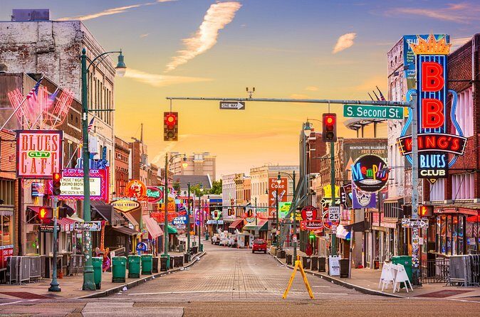 Memphis Tennessee Bar Crawl Brews and Blues Bar Crawl - Who Is This Tour Best Suited For?