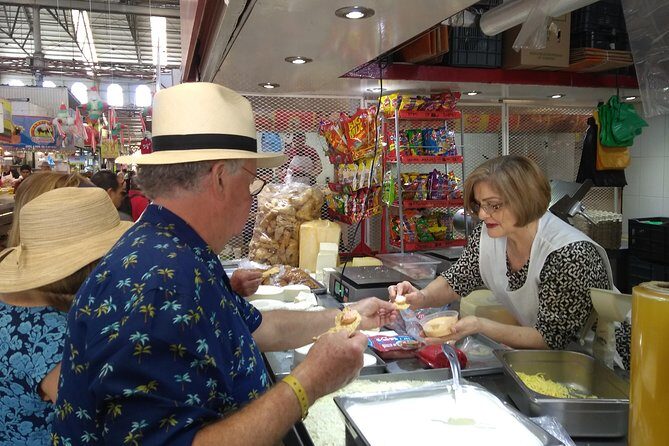 Mercado walking food tour - The Balance: Pros and Cons