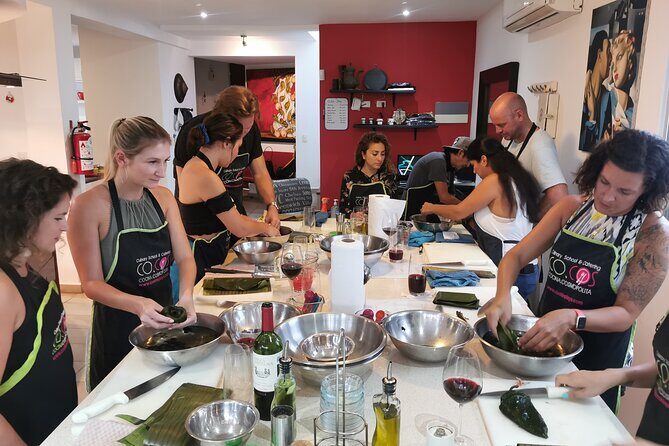 Mexican 1 or 3 Course Culinary Experience & Tequila vs Mezcal Lesson & Tasting - What to Expect from the Class
