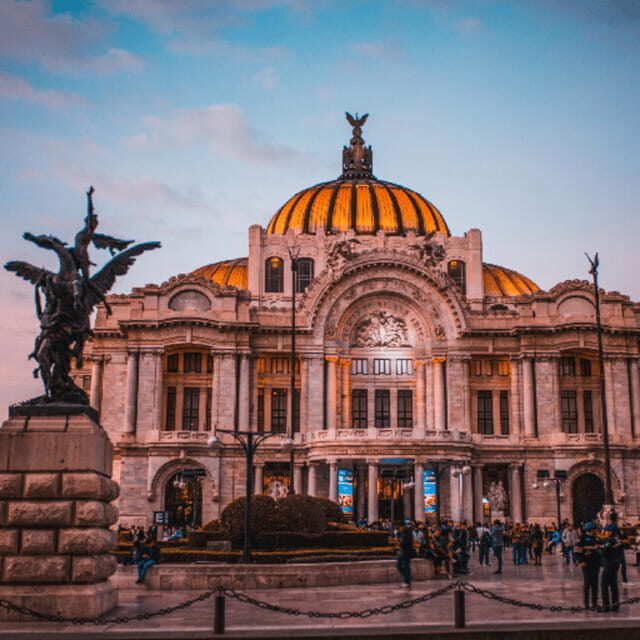 Mexico City Bike Tour: Ride into the Marvels of the Capital - Authentic Experience and Authenticity