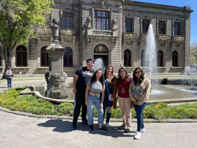 Mexico City: Chapultepec Museums Walking Tour "From Heroes to Origins" - Engaging Intro