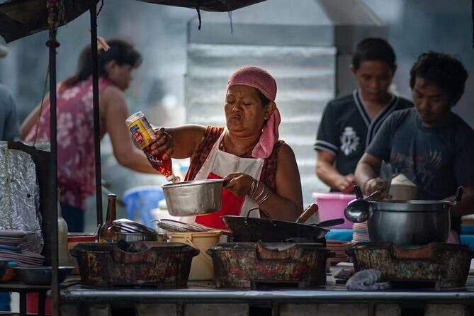 Mexico City Confidential Food Tour - Group Size and Atmosphere