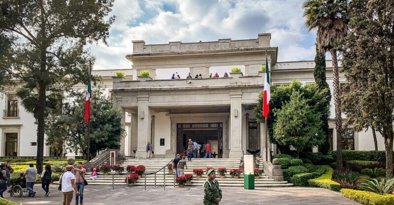 Mexico City: Discover Los Pinos Residence Tour and Cablebus - Key Points