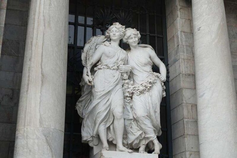 Mexico City: Exclusive Tour of Palacio de Bellas Artes - Discovering the Palacio de Bellas Artes