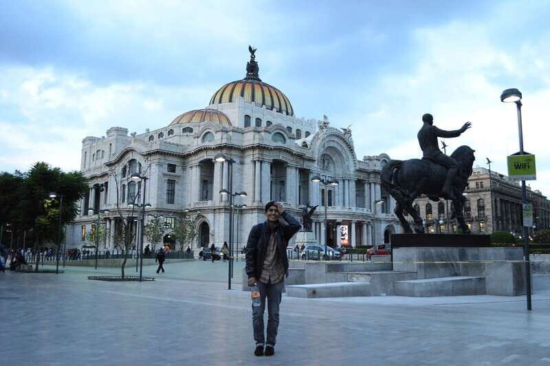 Mexico City Must-see Buildings & Palaces - An In-Depth Look at the Tour Experience
