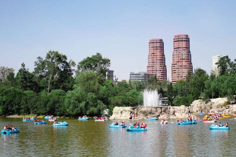 Mexico City: Private Chapultepec Park Bike Tour - Key Points