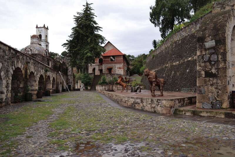 Mexico City: Private Magic Towns & Basaltic Prisms Tour - What is the Mexico City: Private Magic Towns & Basaltic Prisms Tour?