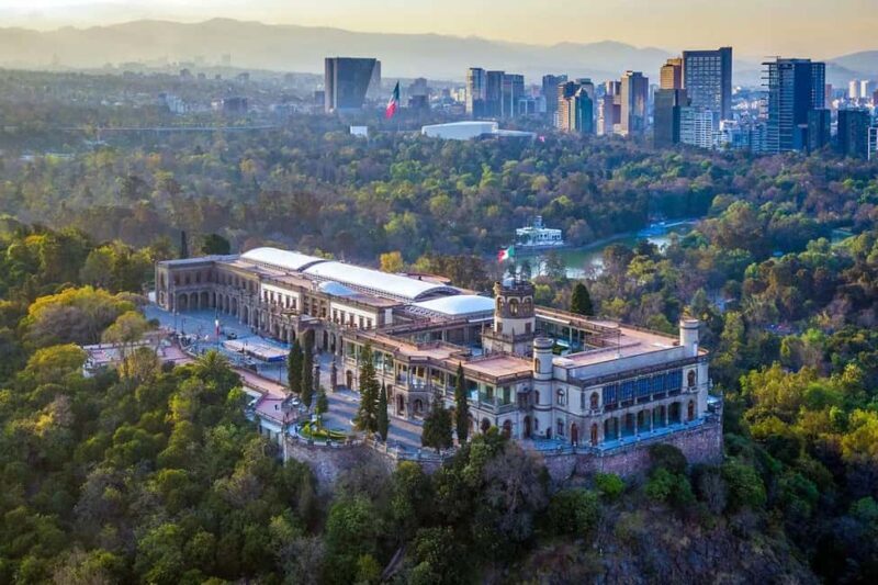 Mexico City: private tour guide through Chapultepec Castle - A Closer Look at the Tour Experience