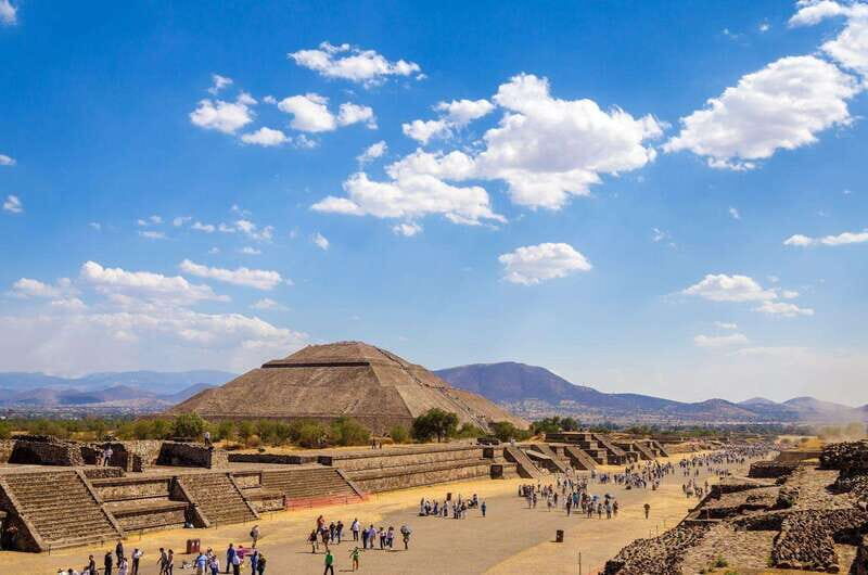 Mexico City: Teotihuacan First Entry Tour with Expert Guide - Discovering Teotihuacan with a Guided Approach