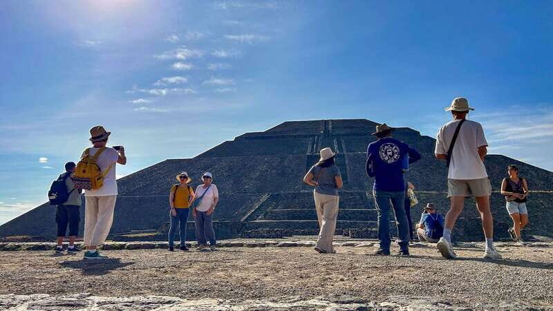 Mexico City: Teotihuacan First Entry Tour with Expert Guide - The Teotihuacan Experience: A Walk Through History
