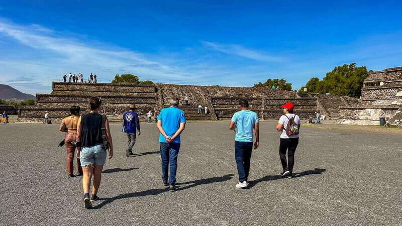 Mexico City: Teotihuacan First Entry Tour with Expert Guide - What Travelers Say