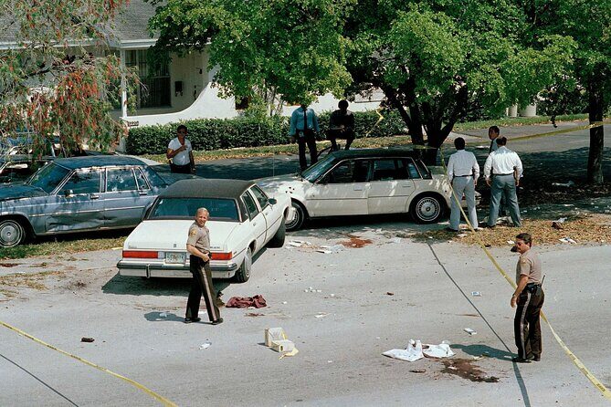 Miami Beach Crime & Scandals Walk Tour with Crime Buff (Private) - An Immersive Look at Miami’s Crime Past