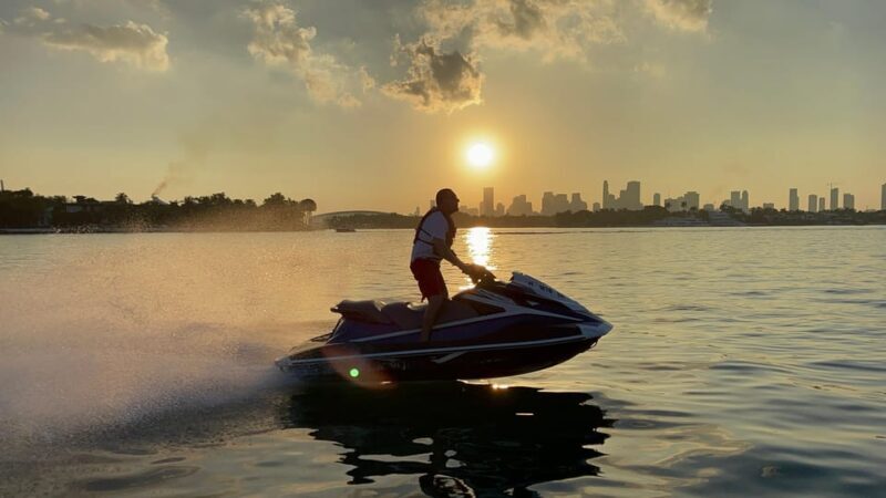 Miami Beach Jet Ski Rentals 1 Ski for 1 Person 60 Min - Price and Value Analysis