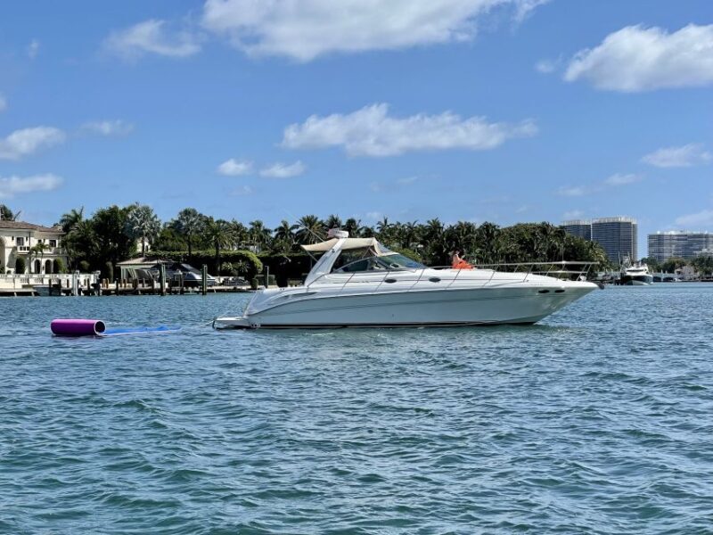 Miami Beach: Private Yacht Rental with Captain and Champagne - Key Points